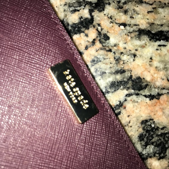 Kate spade maroon wallet - Picture 4 of 4